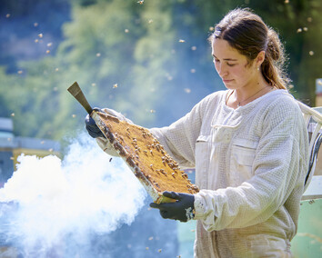 Craig Brown Photographer's image of a female beekeeper
