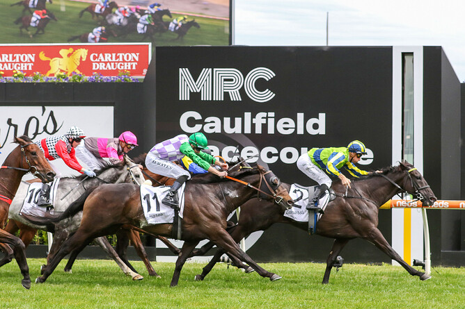 Milford holds out the challenges to win the Gr.3 Eclipse Stakes (1800m) at Caulfield  - Photo: Bruno Cannatelli