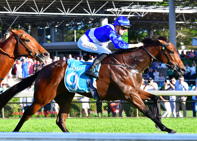 Essonne bolts home at the Sunshine Coast - Photo Credit: Grant Peters