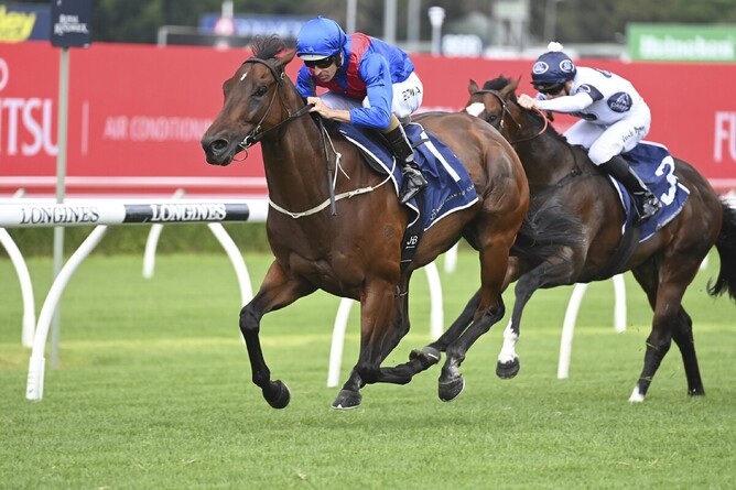 Lost And Running and Hugh Bowman clear out for a comfortable victory at Royal Randwick - Photo: bradleyphotos.com.au