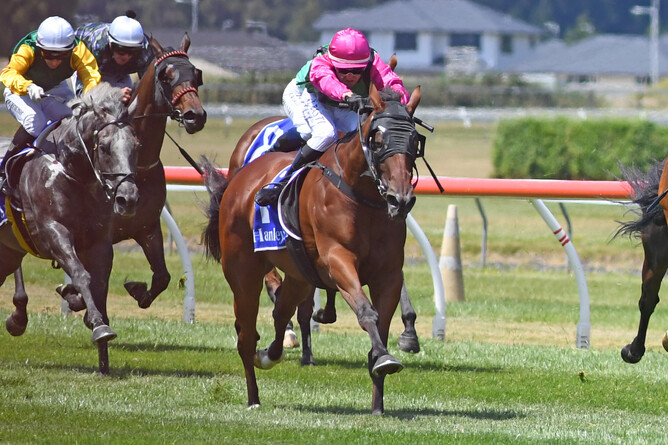 Super Strike on his way to winning the Gr.3 Anniversary Handicap at Trentham. Photo credit: Race Images
