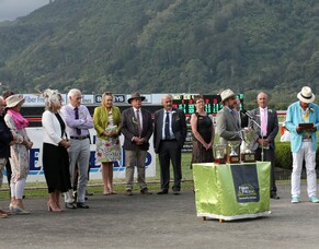 Te Aroha - special day for NZTBA members and Hawkes Bay Breeders&#039; Richard and Liz Wood