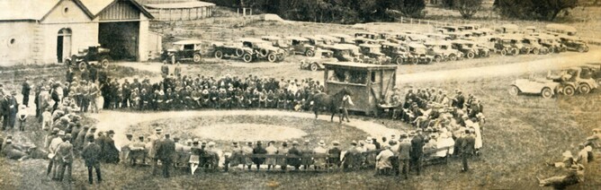 ELDERSLIE STUD near Oamaru in 1925 in the midst of a dispersal sale. The auctioneer was Ken Austin.