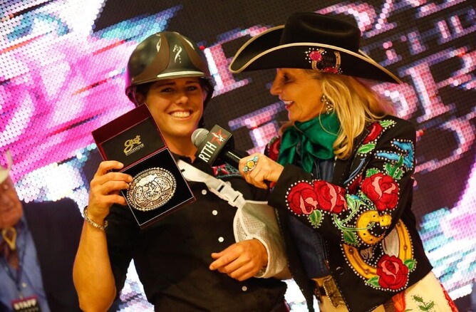 Vicki Wilson pictured left