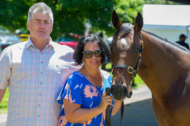 Willie and Karen Calder with Lot 479 Fastnet Rock x Pins"N"Needles filly