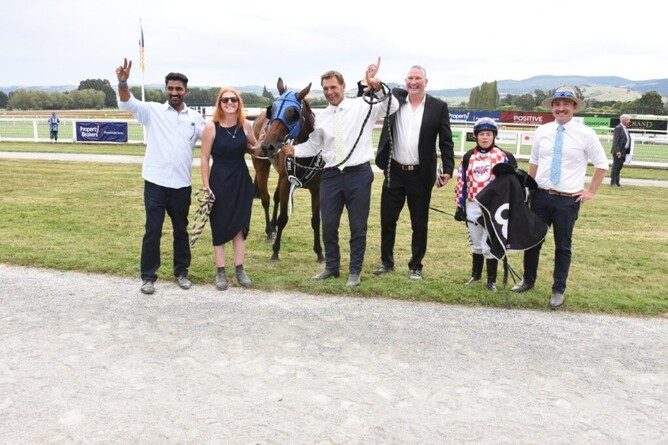 Loftys Gift winning the Listed Positive Signs + Print Dunedin Gold Cup (2400m) at Wingatui on Saturday. - Photo: Tayler Strong