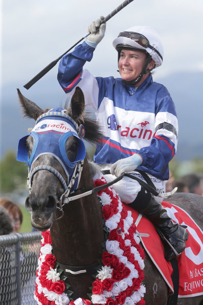 Sentimental Miss returning to scale after her Gr.1 victory - photo Trish Dunell