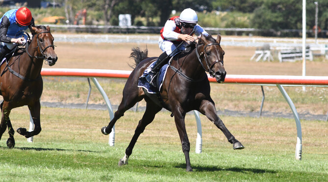 La Crique (Craig Grylls) defines her potential as she races away with the Desert Gold Stakes.