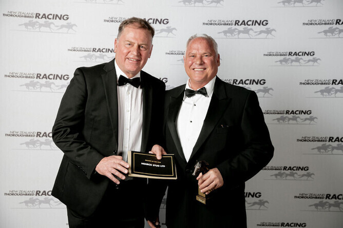 Greg Tomlinson (Right) pictured alongside John Thomspon (Left), who together bred, She's A Hustler.