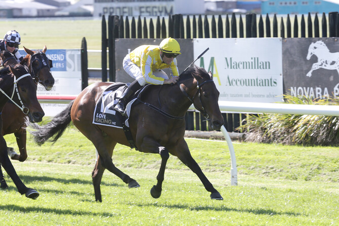 Bonny Lass winning the Gr.3 Sweynesse Stakes (1215m) at Rotorua on Sunday.  - Photo: Trish Dunell