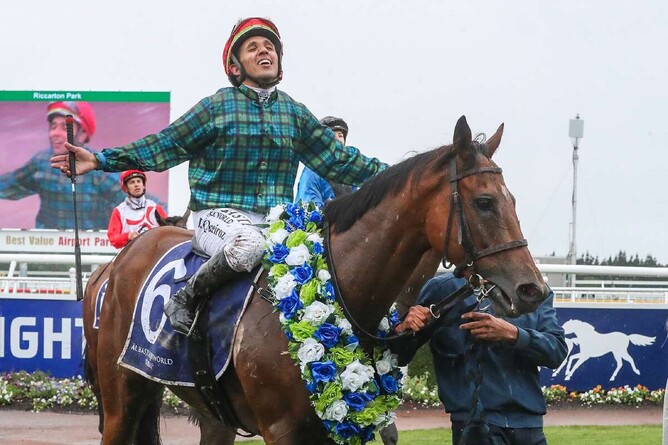 Romanoff returns victorious following the Gr.1 New Zealand 2000 Guineas (1600m) at Riccarton last Saturday. - Photo: Race Images South