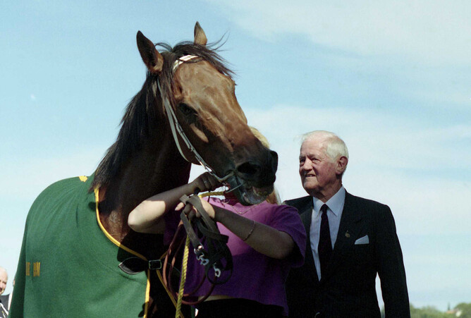 Sir James Fletcher pictured with Hall Of Fame sprinter, Mr Tiz.  - Photo: Race Images Collection