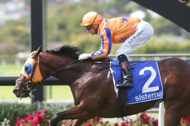 Opie Bosson and Sword Of State cruise to victory in the Gr.1 Sistema Stakes (1200m) at Ellerslie Photo Credit: Trish Dunell