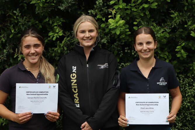 Ellie Aykroyd (centre) pictured with two of her breeding course students