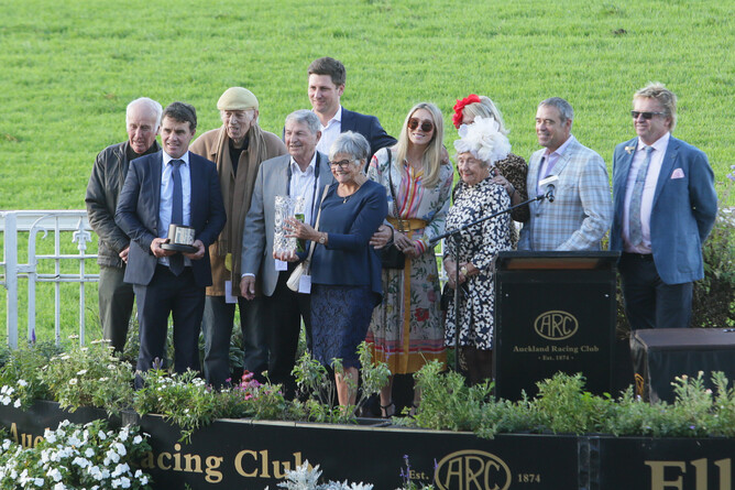 Shaun Clotworthy (second from left) poses with the owners of talented three-year-old Hezashocka and race sponsors Trelawney Stud after winning the Gr.2 Championship Stakes (2100m) at Ellerslie Photo Credit: Trish Dunell
