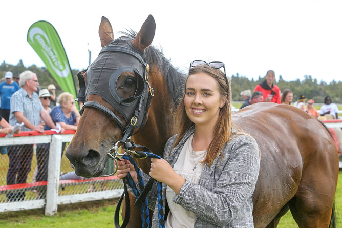Meg Cunneen with Mamma Sans after her win at Kumara on Saturday.