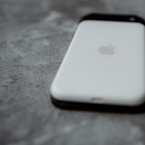 Picture of the back of an iPhone