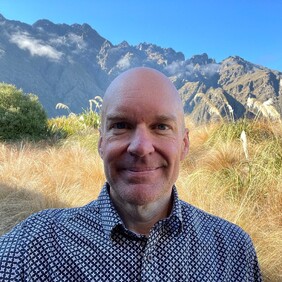 Picture of Erik Barnes