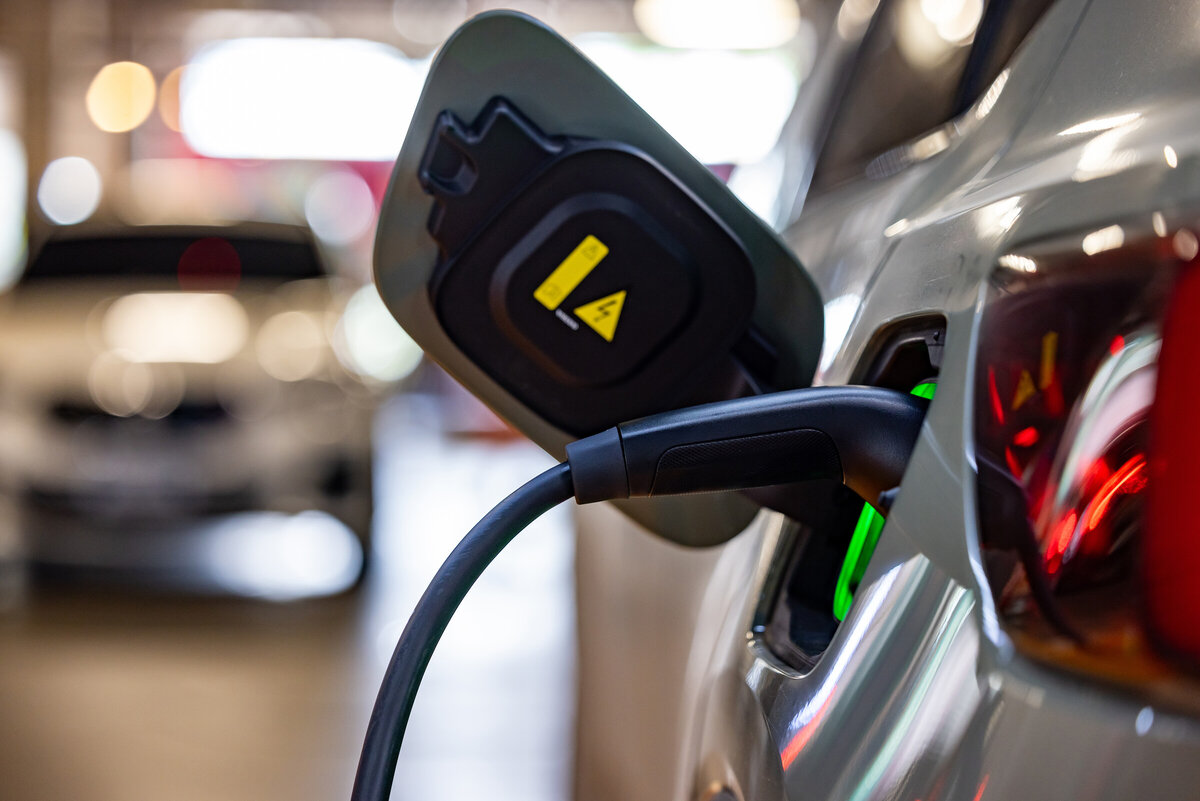 Balancing the Grid: The Role of Charge Modulation in EV Chargers | NES