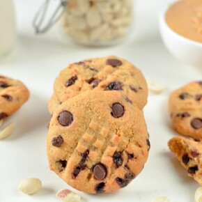 Coconut flour peanut butter & choc chip cookies