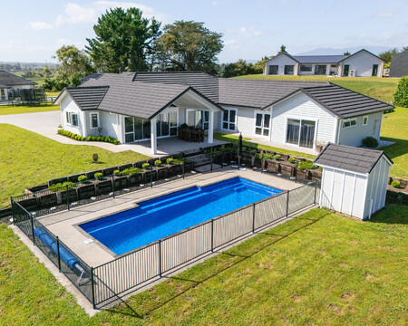 Exterior images of Aubrey Way new build by Whitechurch Construction, Waikato residential builders.