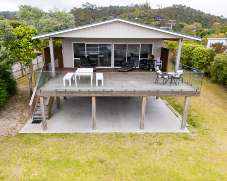 Exterior images of Riverview Road, renovated home by Whitechurch Construction, Waikato residential builders.