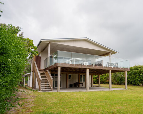 Image of Riverview Road, renovated home by Whitechurch Construction, Waikato residential builders.