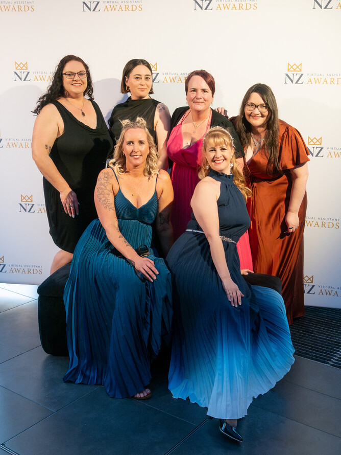 Mel Weston with fellow NZ Virtual Assistants at the 2025 NZ Virtual Assistant Awards