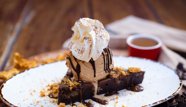 HOT Dessert dates at Rollickin Gelato.