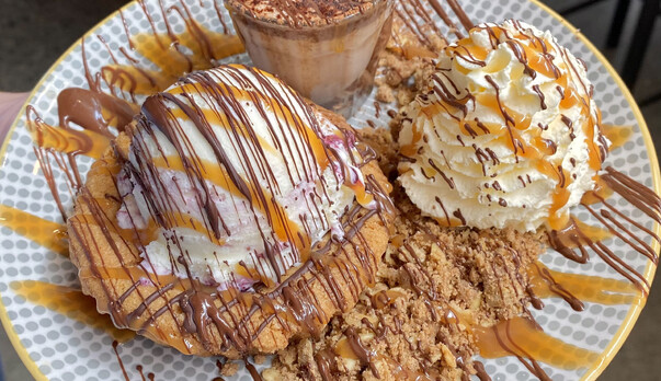 Everything's Bigger at Rollickin