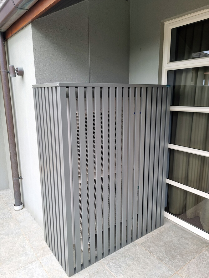 ScreenPro Vertical Slat Heat Pump Cover