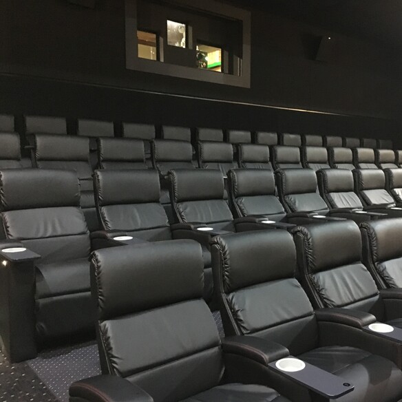 Hoyts, Botany Downs - Electric Valencia Luxury Recliner